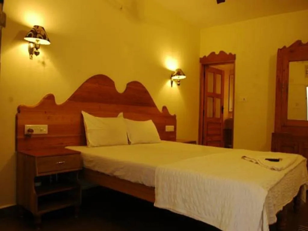 **  Makam Residency Hotel Thekkady India